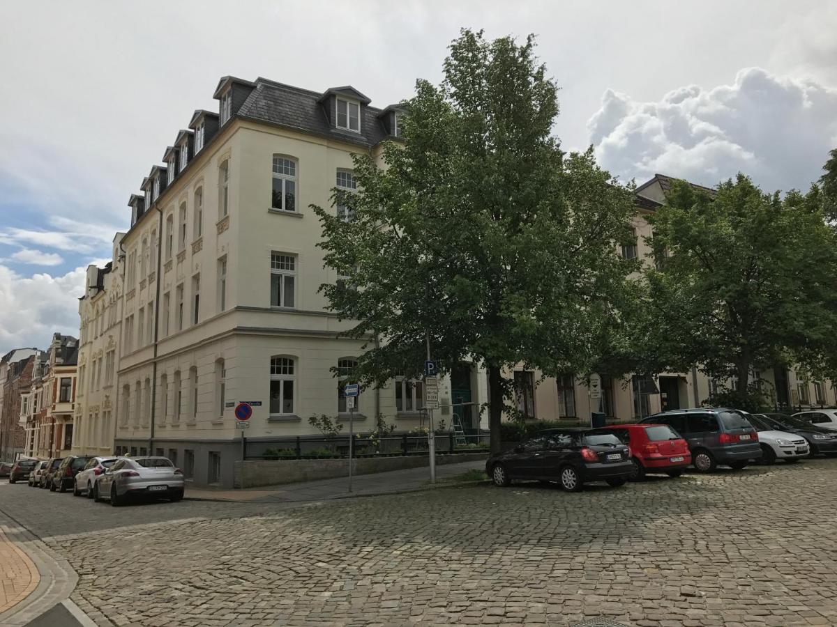Zimmer Im Ug Direkt In Der Innenstadt, Centrum Schwerin  Exterior photo