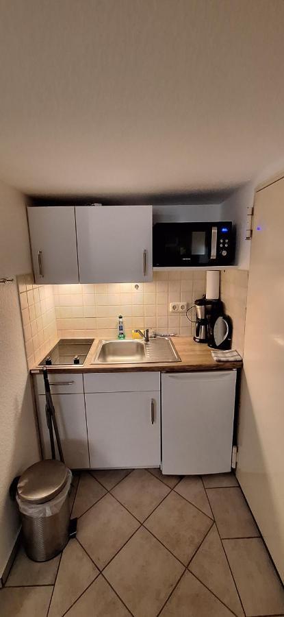 Zimmer Im Ug Direkt In Der Innenstadt, Centrum Schwerin  Exterior photo